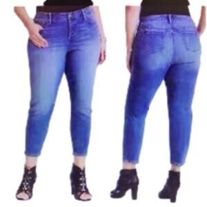 Torrid Girlfriend High Rise Denim Size 12R